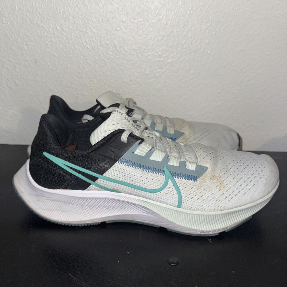 Nike Air Zoom Pegasus 38 Women’s 10.5 Lace-Up Low Top Mesh Sneakers CW7358-401